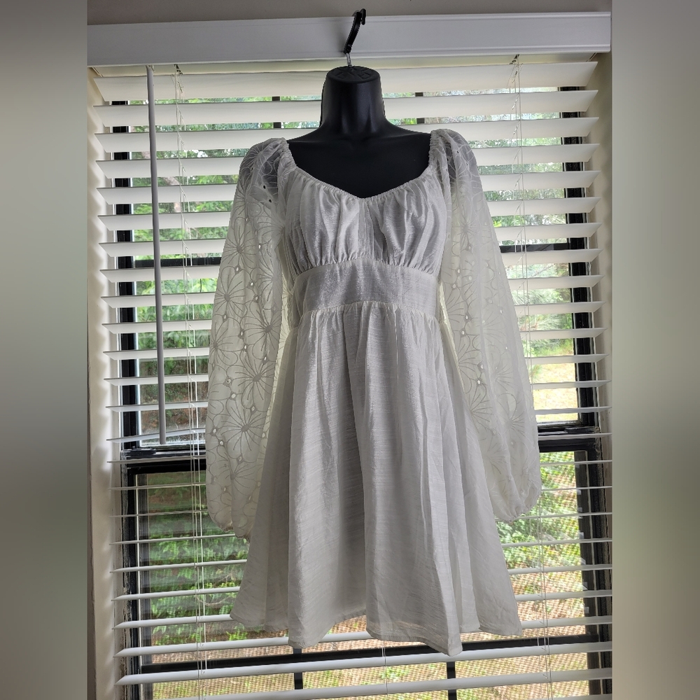 LULUS size S Elegant White Dress with Floral Sleeves. New with tag. - Picture 2 of 14